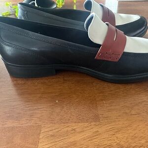 Ecco Black, White & Burgundy Leather Penny Loafers